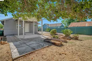 627 Gratton Ave, Stockton, CA 95205 - Photo 17