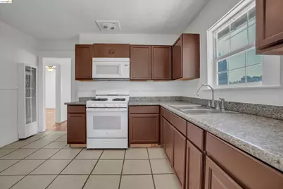 627 Gratton Ave, Stockton, CA 95205 - Photo 9