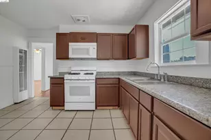 627 Gratton Ave, Stockton, CA 95205 - Photo 9