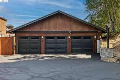 15 Surmont Ct, Lafayette, CA 94549 - Photo 53