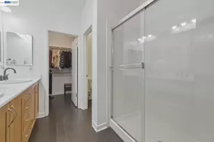 594 Manzana Pl, San Jose, CA 95112 - Photo 25