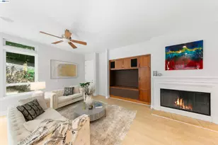 7010 Pinehaven Rd, Oakland, CA 94611 - Photo 11