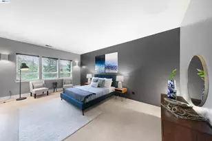 7010 Pinehaven Rd, Oakland, CA 94611 - Photo 13