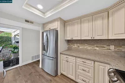 2100 Golden Rain Rd #3, Walnut Creek, CA 94595 - Photo 9