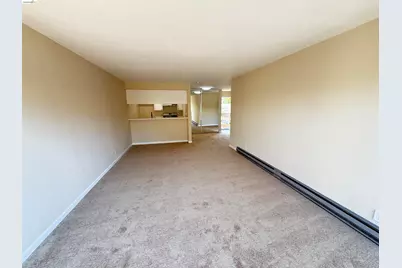 260 Industrial Pkwy #38, Hayward, CA 94544 - Photo 3