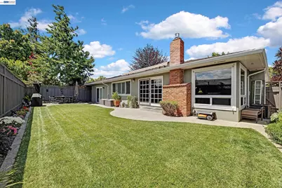 524 Hillview Dr, Fremont, CA 94536 - Photo 29