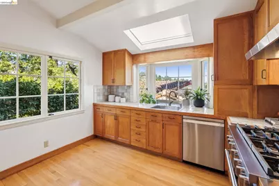 706 Hilldale Ave, Berkeley, CA 94708 - Photo 19
