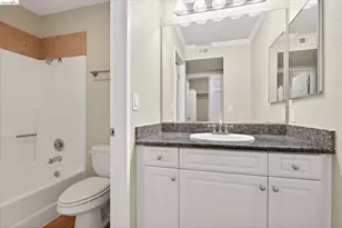 660 Canyon Oaks Dr, Oakland, CA 94605 - Photo 31
