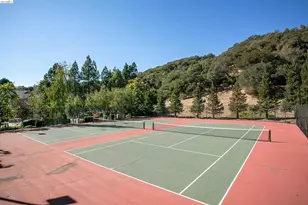 660 Canyon Oaks Dr, Oakland, CA 94605 - Photo 7