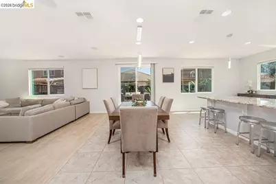 5270 Finkas Ln, Fairfield, CA 94533 - Photo 7