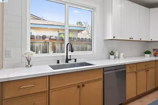 36347 Colbert Pl, Newark, CA 94560 - Photo 9