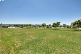 5885 Cadence Ave, Dublin, CA 94568 - Photo 45