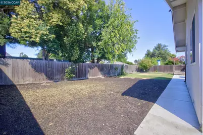 827 Wilmore Ave, Concord, CA 94518 - Photo 37