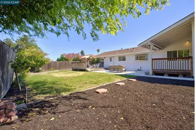 827 Wilmore Ave, Concord, CA 94518 - Photo 39