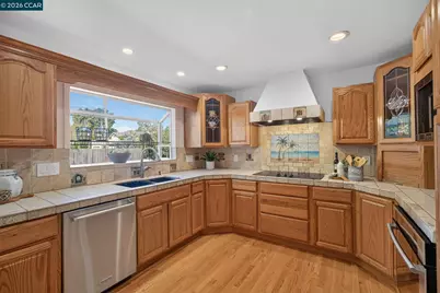 827 Wilmore Ave, Concord, CA 94518 - Photo 19