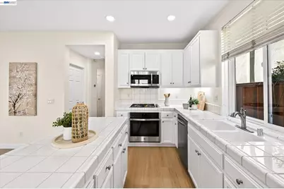 2615 Trevor Pkwy, Pleasanton, CA 94588 - Photo 13