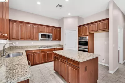 6432 Laurel Creek Pl, Livermore, CA 94551 - Photo 19