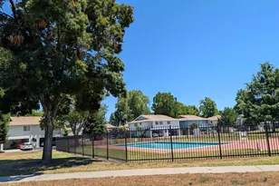 1387 Del Rio Cir, Concord, CA 94518 - Photo 21