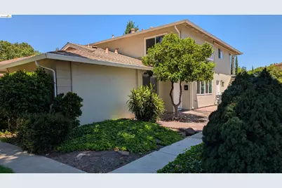 1387 Del Rio Cir #B, Concord, CA 94518 - Photo 1