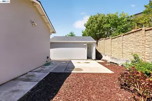20556 Forest Ave, Castro Valley, CA 94546 - Photo 25