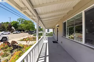 20556 Forest Ave, Castro Valley, CA 94546 - Photo 23