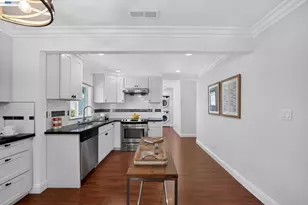 20556 Forest Ave, Castro Valley, CA 94546 - Photo 11