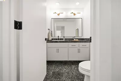 3 Windward Hl, Oakland, CA 94618 - Photo 25