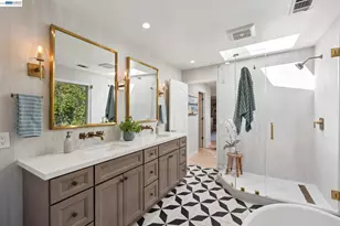 1028 Aquarius Way, Oakland, CA 94611 - Photo 37