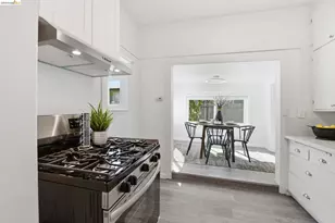 3007 Bona St, Oakland, CA 94601 - Photo 15