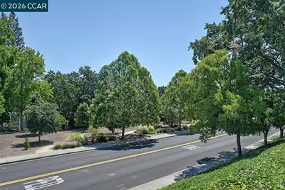 2223 Tice Creek Dr #2, Walnut Creek, CA 94595 - Photo 31
