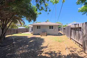 1967 Whitman Way, Sacramento, CA 95822 - Photo 19