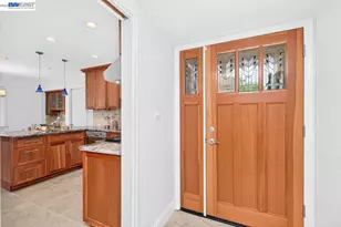 6252 Robin Ct, Pleasanton, CA 94588 - Photo 9