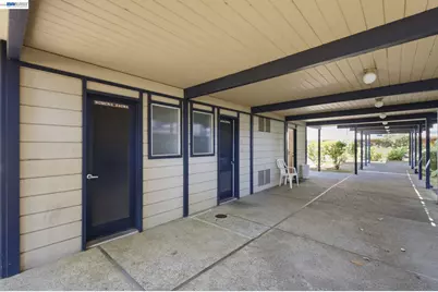 955 Shorepoint Ct #100, Alameda, CA 94501 - Photo 29