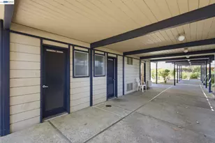 955 Shorepoint Ct, Alameda, CA 94501 - Photo 29