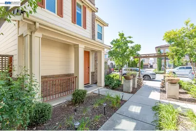 205 Stratus Cmn, Livermore, CA 94550 - Photo 3