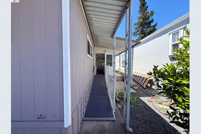 2203 Dalis Dr #127, Concord, CA 94520 - Photo 25