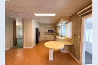2203 Dalis Dr #127, Concord, CA 94520 - Photo 7