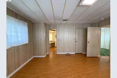 2203 Dalis Dr #127, Concord, CA 94520 - Photo 17