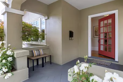 2537 Scenic Avenue, Oakland, CA 94602 - Photo 3