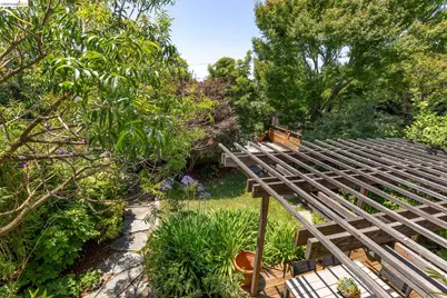 2537 Scenic Avenue, Oakland, CA 94602 - Photo 45
