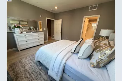 558 Clover Cir, Milpitas, CA 95035 - Photo 9