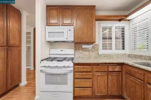 2356 Golden Bear Cir, Stockton, CA 95209 - Photo 5