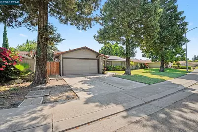2356 Golden Bear Circle, Stockton, CA 95209 - Photo 3