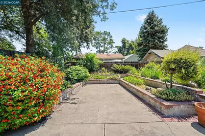 2356 Golden Bear Circle, Stockton, CA 95209 - Photo 25