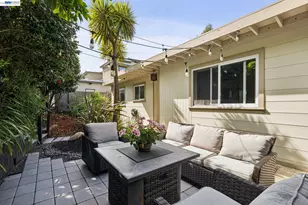 55 Asilomar Cir, Oakland, CA 94611 - Photo 25