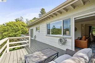 55 Asilomar Cir, Oakland, CA 94611 - Photo 21