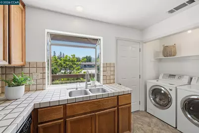 4805 Clayton Rd #12, Concord, CA 94521 - Photo 7