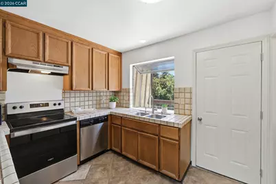 4805 Clayton Rd #12, Concord, CA 94521 - Photo 9