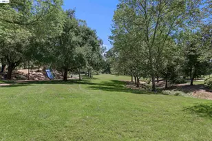 132 Mission Dr, Pleasanton, CA 94566 - Photo 37