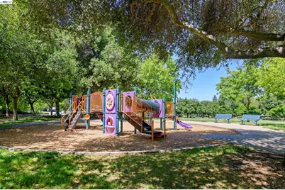 132 Mission Dr, Pleasanton, CA 94566 - Photo 33